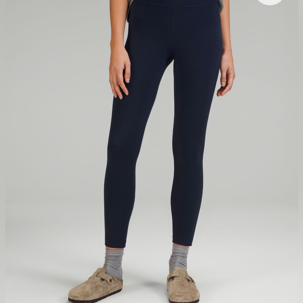 Lululemon Align High-Rise pant 25”
True Navy